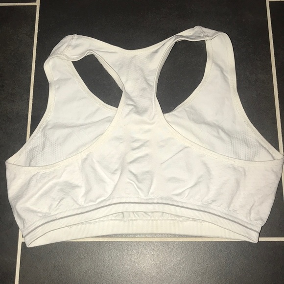 Champion Sports Bra - Picture 3 of 3